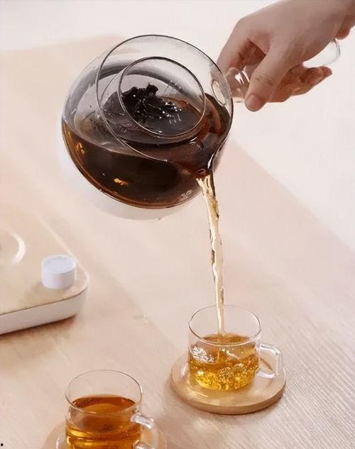 倒茶水视频,茶艺入门必备技巧揭秘