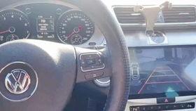 高尔夫自动泊车视频,智能驾驶体验一触即发